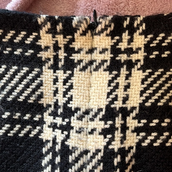 INC black and cream 100% wool skirt sz8 - Picture 3 of 5